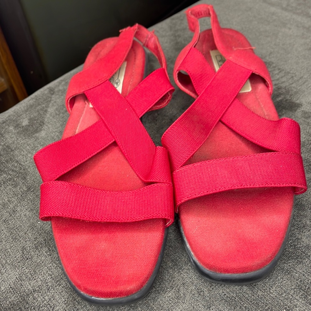 Worthington Sport Red Flat Strappy Size 10